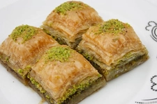 Tereyağlı Baklava Tarifi ve Malzemeleri Tereyağlı Baklava Tarifi ve Malzemeleri